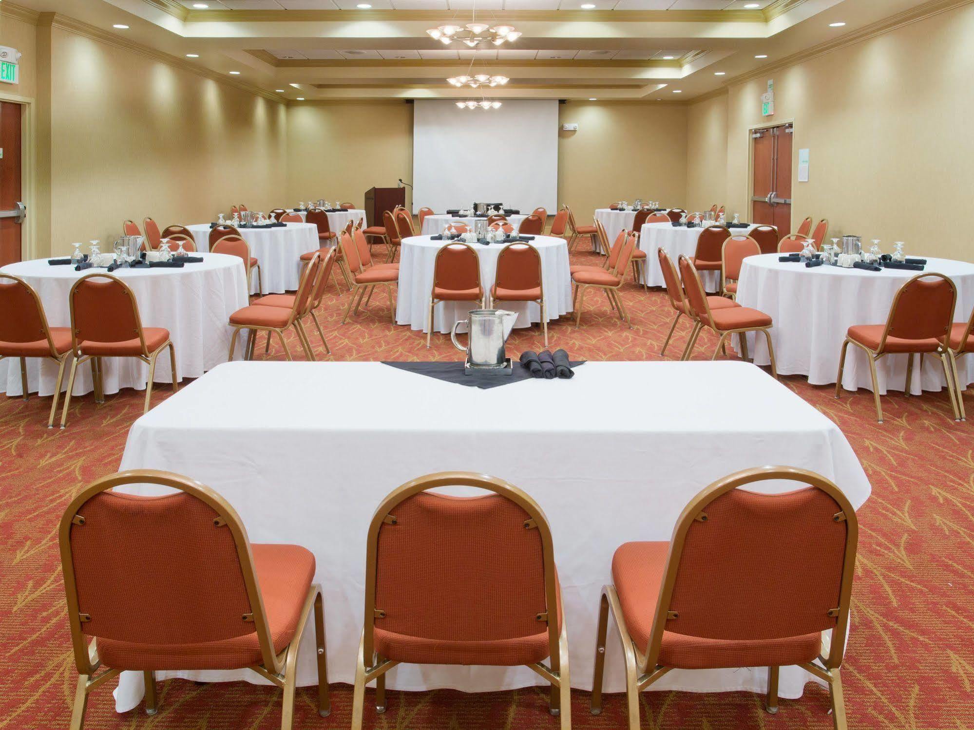 Holiday Inn Yakima By Ihg Luaran gambar